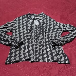 Black and White Geometric Women's Top